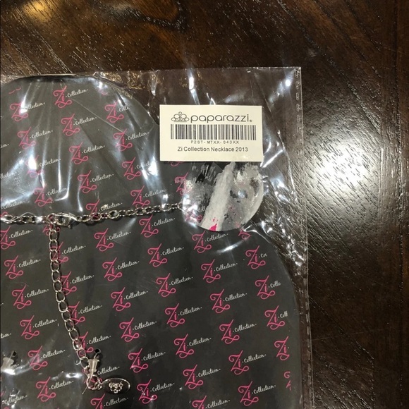 paparazzi Jewelry Paparazzi Zi Collection Flower Necklace 23 Poshmark